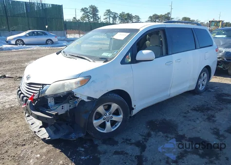 2011 Toyota Sienna Le V6 from USA, damaged, VIN 5TDKK3DC2BS126708
